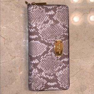 Micheal Kors Snakeskin wallet
